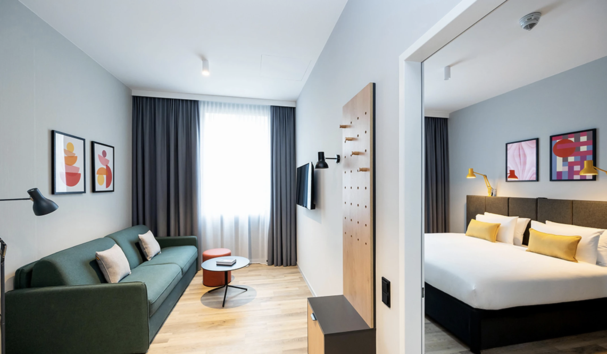 استودیو – فرودگاه فرانکفورت / گِیت‌وِی گاردنز